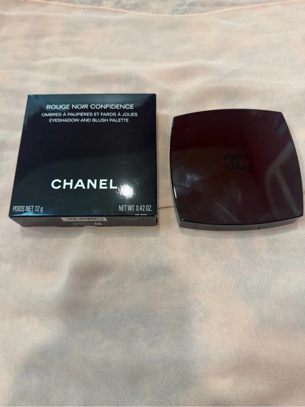 CHANEL Rouge Noir Confidence Eyeshadow & Blush Palette